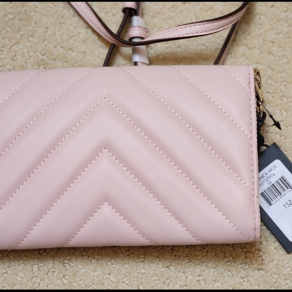 NWT ❗️ DKNY Veronica wallet on the chain in light pink  small Crossbody purse - Picture 5 of 6